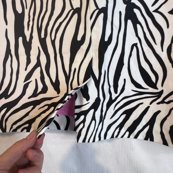 Cynthia Steffe Zebra Print Skirt NWT Pink Trim Pencil Black & White Cotton Sz 8 - Picture 3 of 9